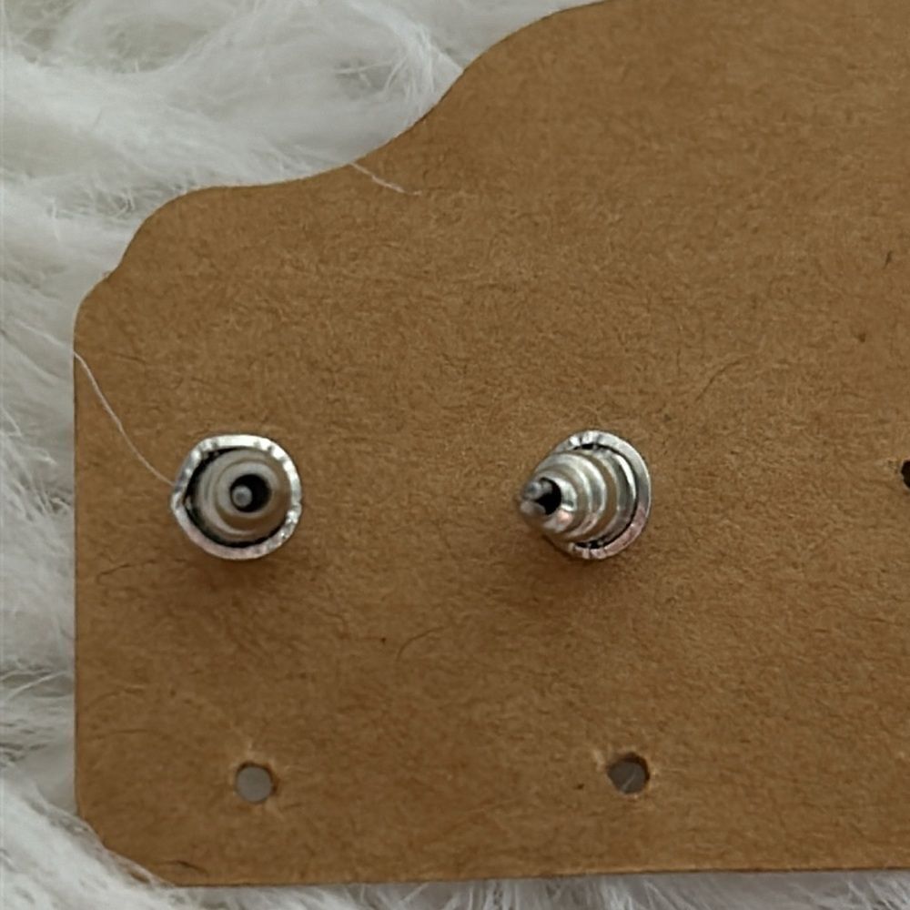 Pearl earrings  - Picture 2 of 2